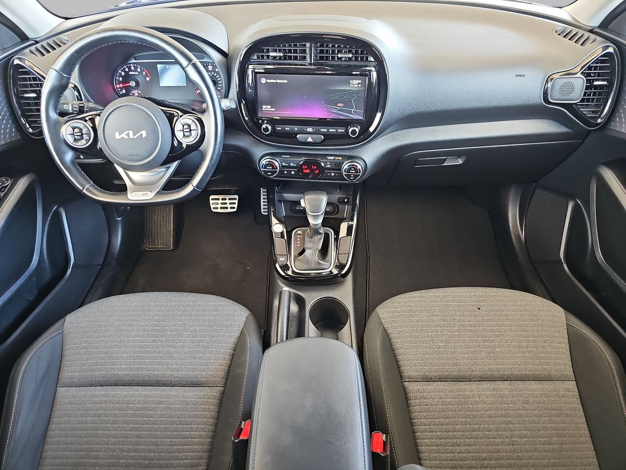 Used 2022 Neptune Blue Kia GT-Line image 11