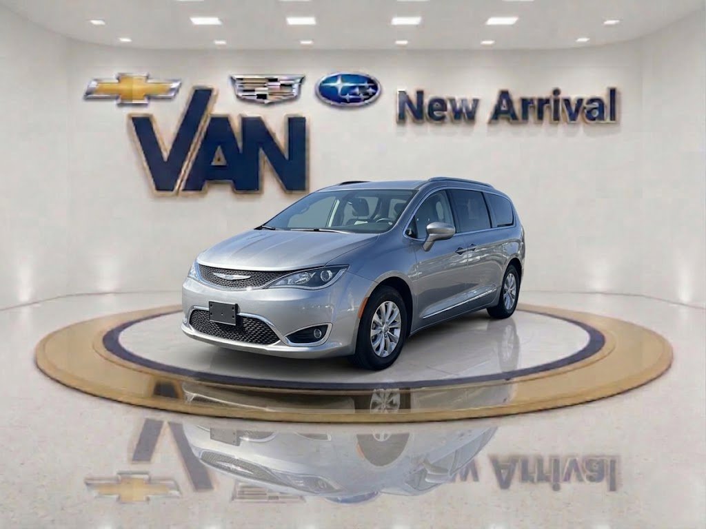  Chrysler Pacifica
