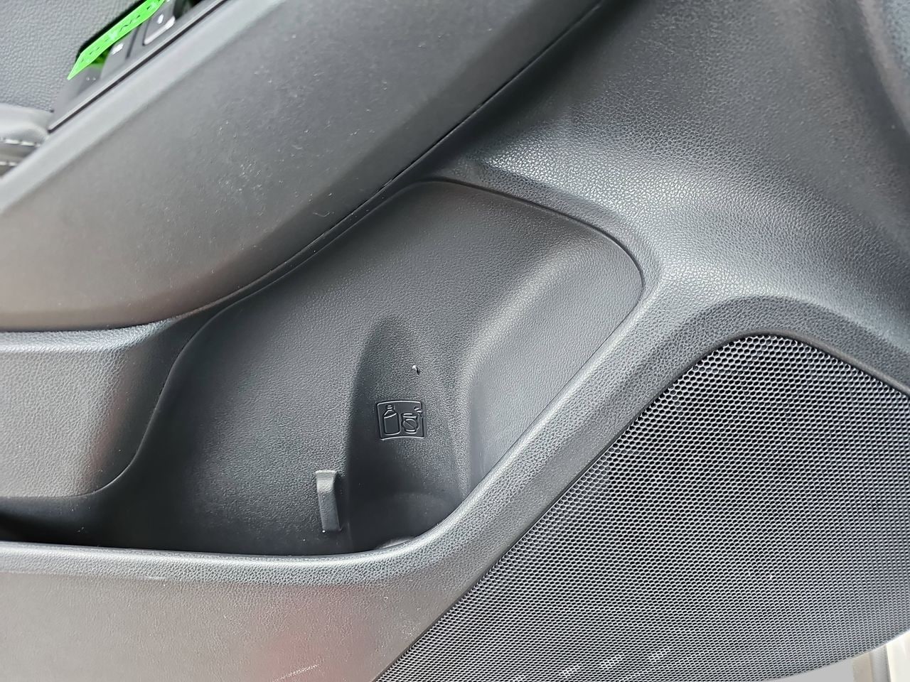 New 2026 Crystal White Pearl Subaru Premium image 28