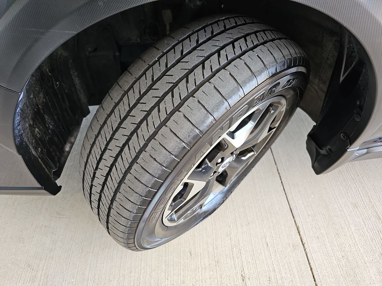 Used 2018 Dark Gray Metallic Subaru 2.0i Premium image 36