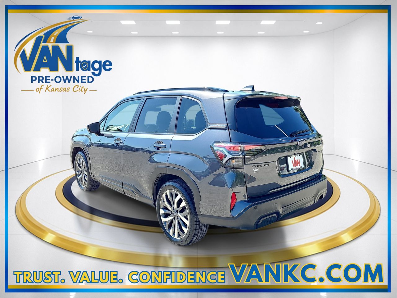 Certified Used 2025 Gray Metallic Subaru Touring image 9