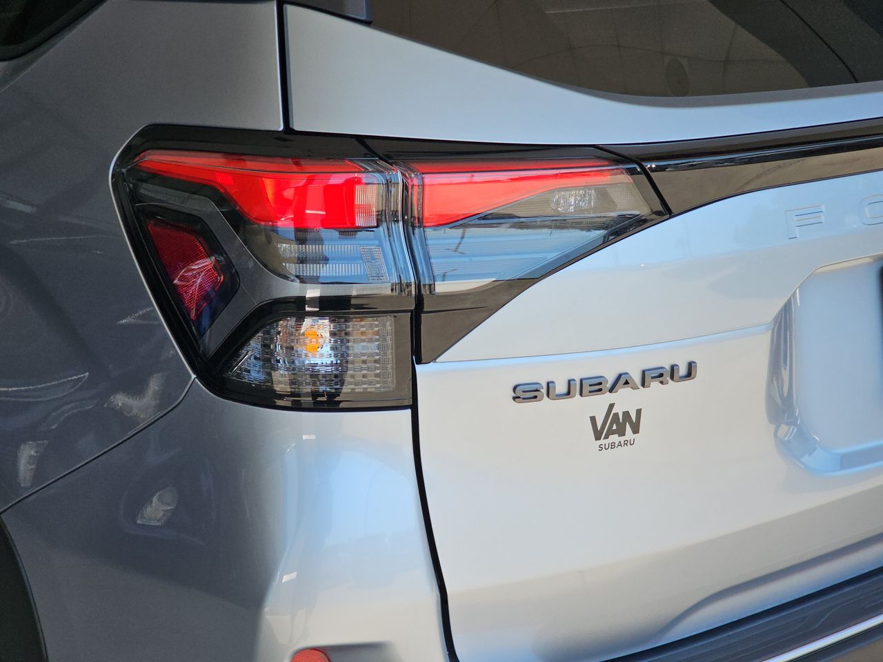 New 2026 Ice Silver/Crystal Black Silica Subaru Touring Hybrid image 37