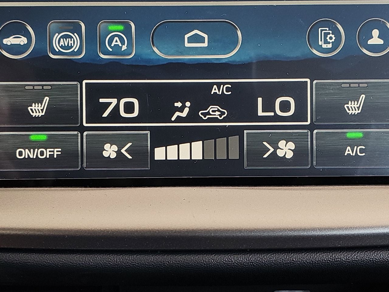 Certified Used 2025 Crystal White Pearl Subaru Premium image 25