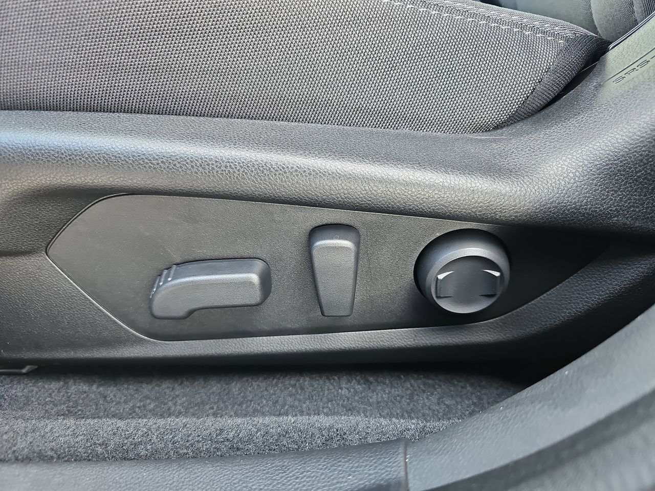 Certified Used 2025 Blue Metallic Subaru Premium image 29