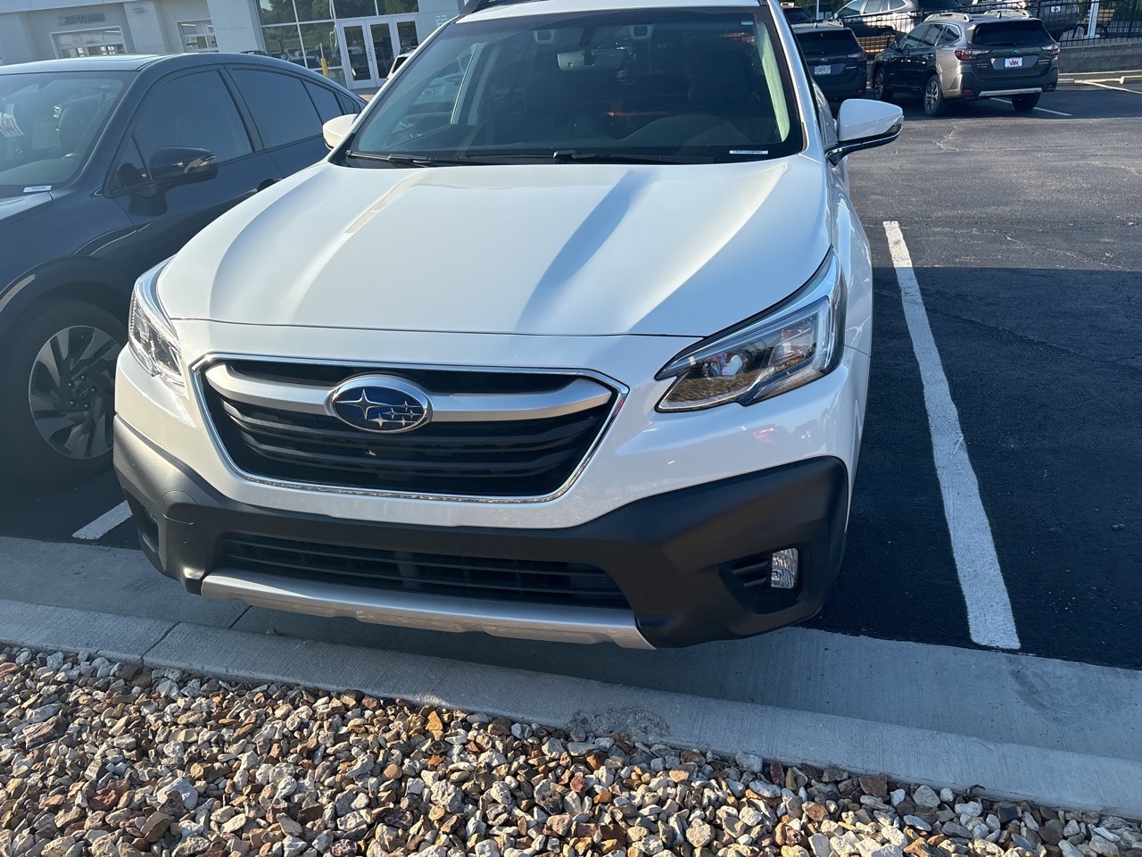 Used 2021 Subaru Outback Limited with VIN 4S4BTGND9M3203246 for sale in Kansas City, MO