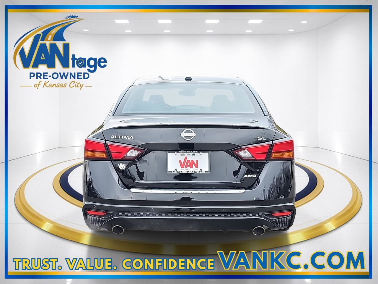 Used 2023 Super Black Clearcoat Nissan 2.5 SL image 7