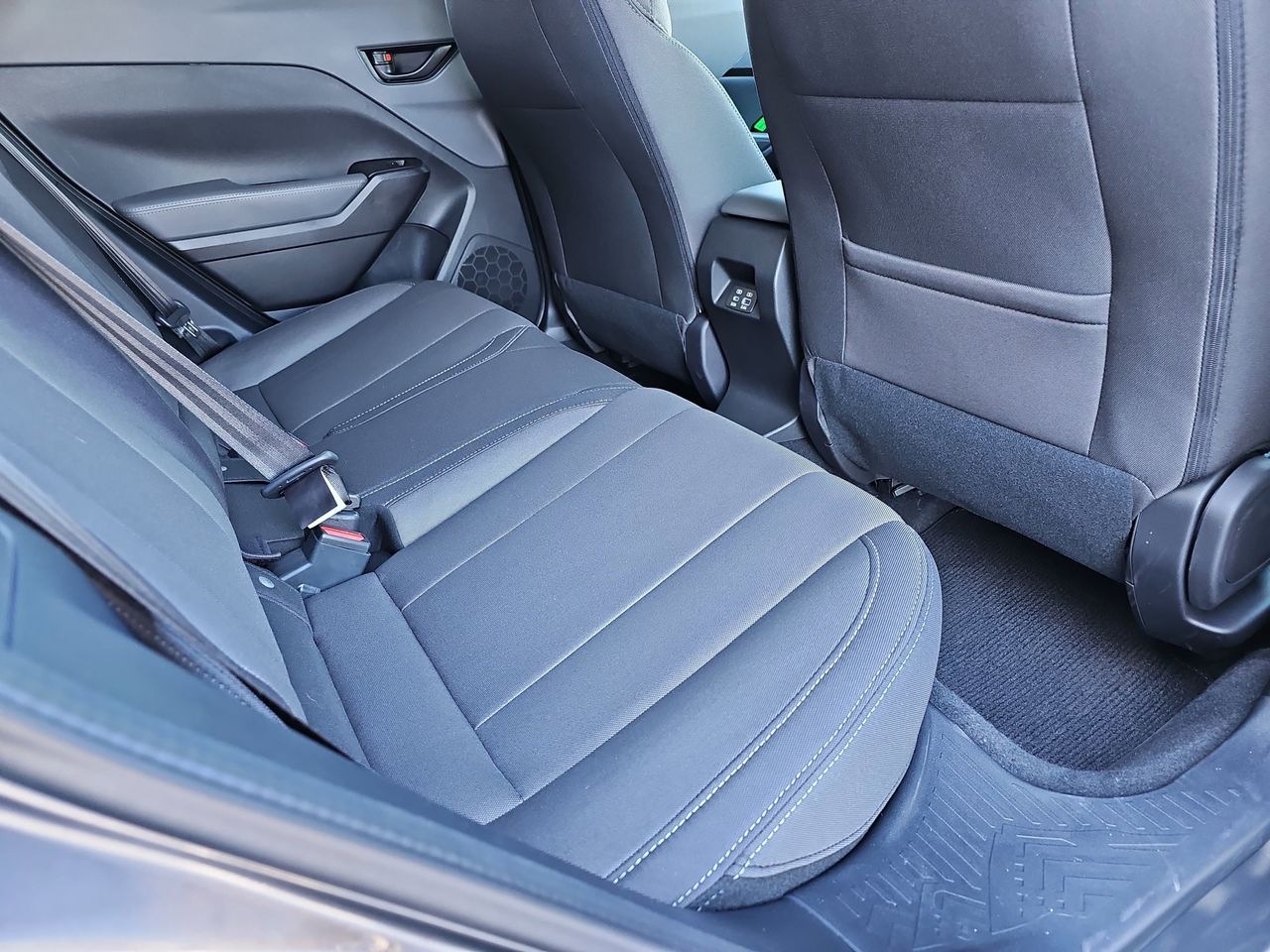 New 2026 Magnetite Gray/Crystal Black Silica Subaru Premium image 11