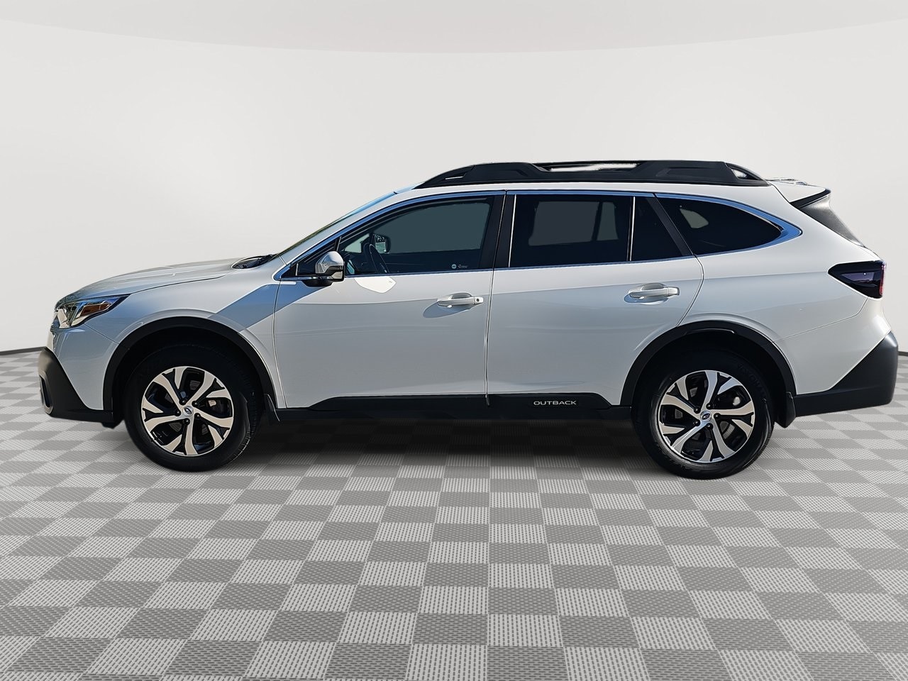 Used 2021 Subaru Outback Limited with VIN 4S4BTAMCXM3138929 for sale in Kansas City