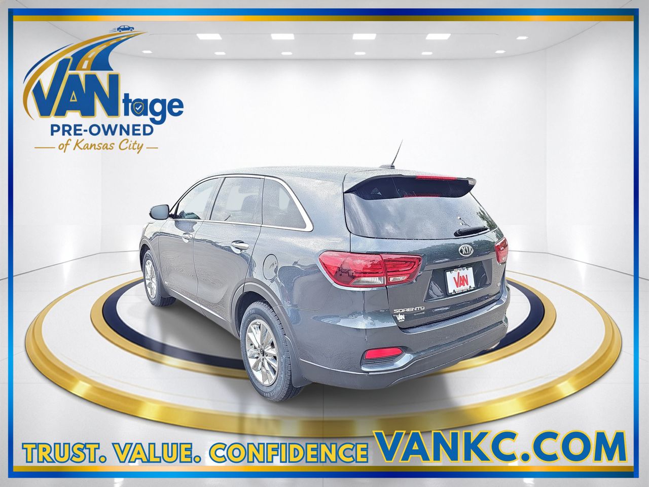 Used 2020 Gravity Gray Kia LX image 9