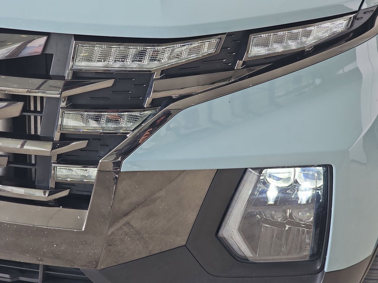 Used 2022 Blue Stone Hyundai Limited image 37