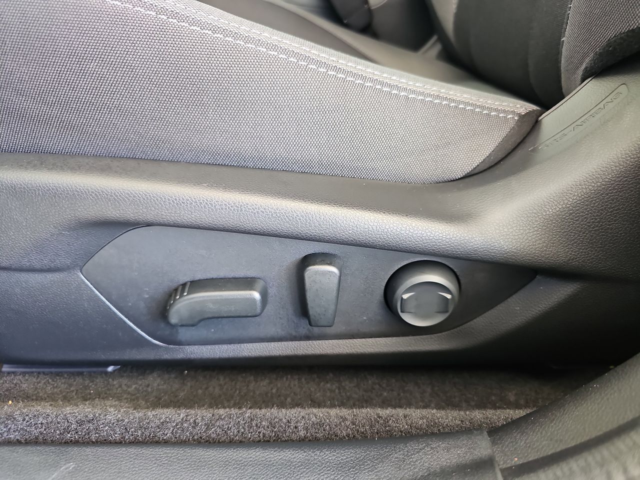 Certified Used 2026 Ice Silver Metallic Subaru Premium image 34