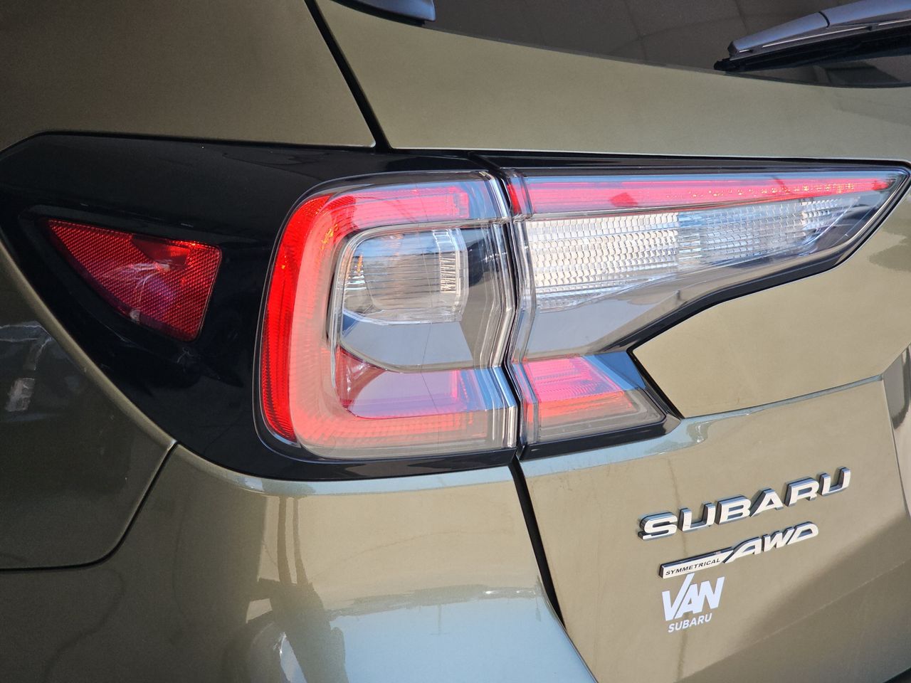 Certified Used 2025 Autumn Green Metallic Subaru Premium image 36