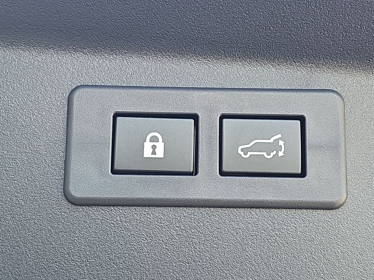 New 2026 Crystal White Pearl Subaru Touring image 13