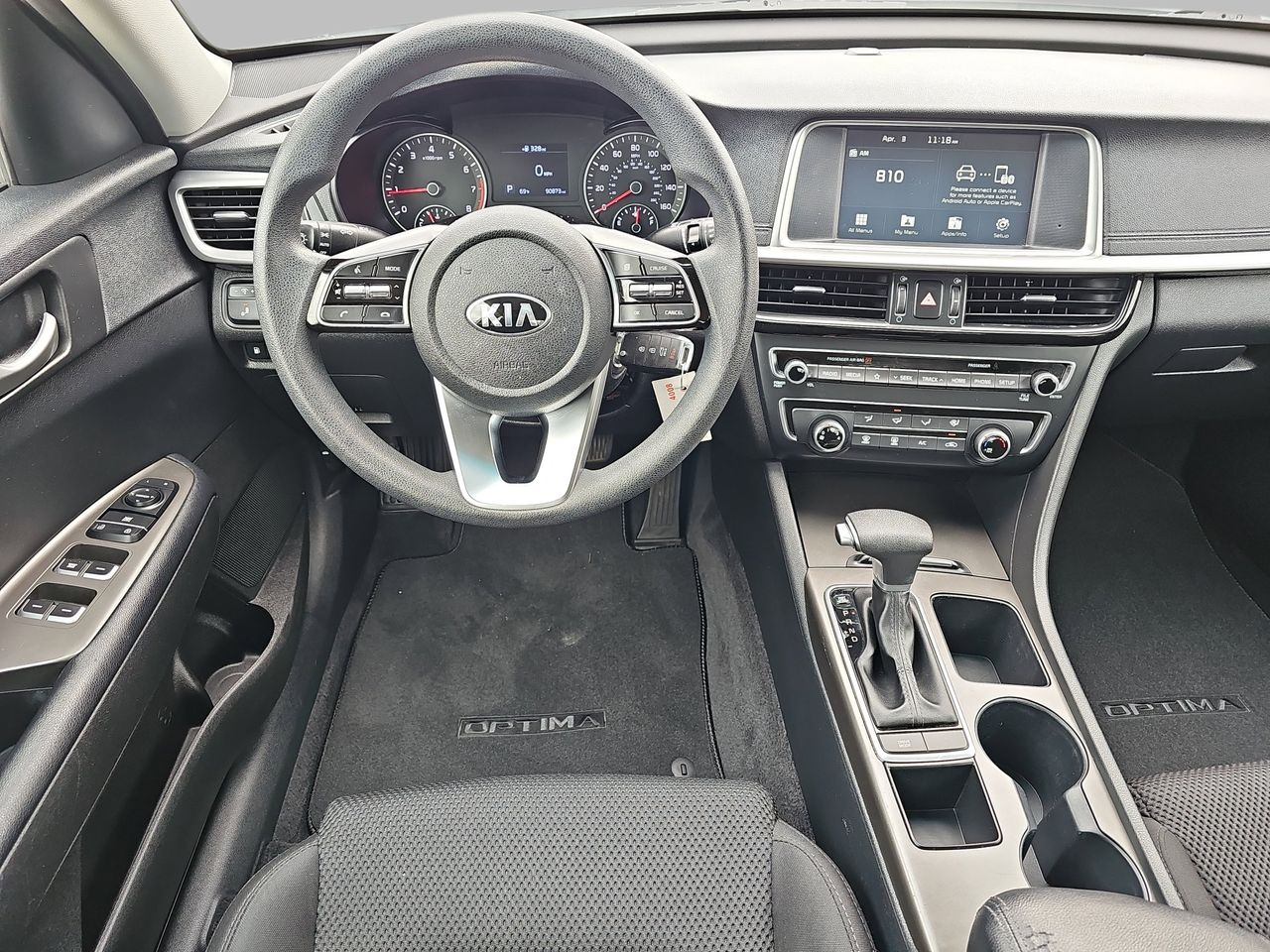 Used 2019 Snow White Pearl Kia LX image 20