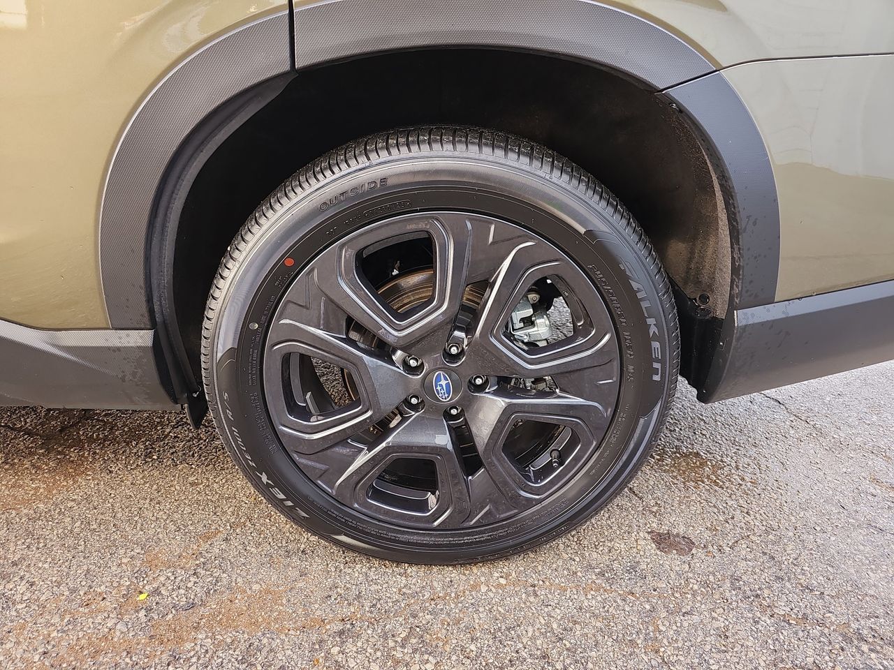 Certified Used 2025 Green Metallic Subaru Onyx Edition Touring image 37