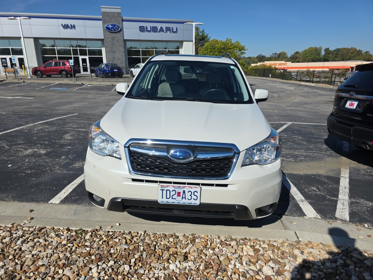 Used 2015 Subaru Forester i Limited with VIN JF2SJAHC7FH590557 for sale in Kansas City