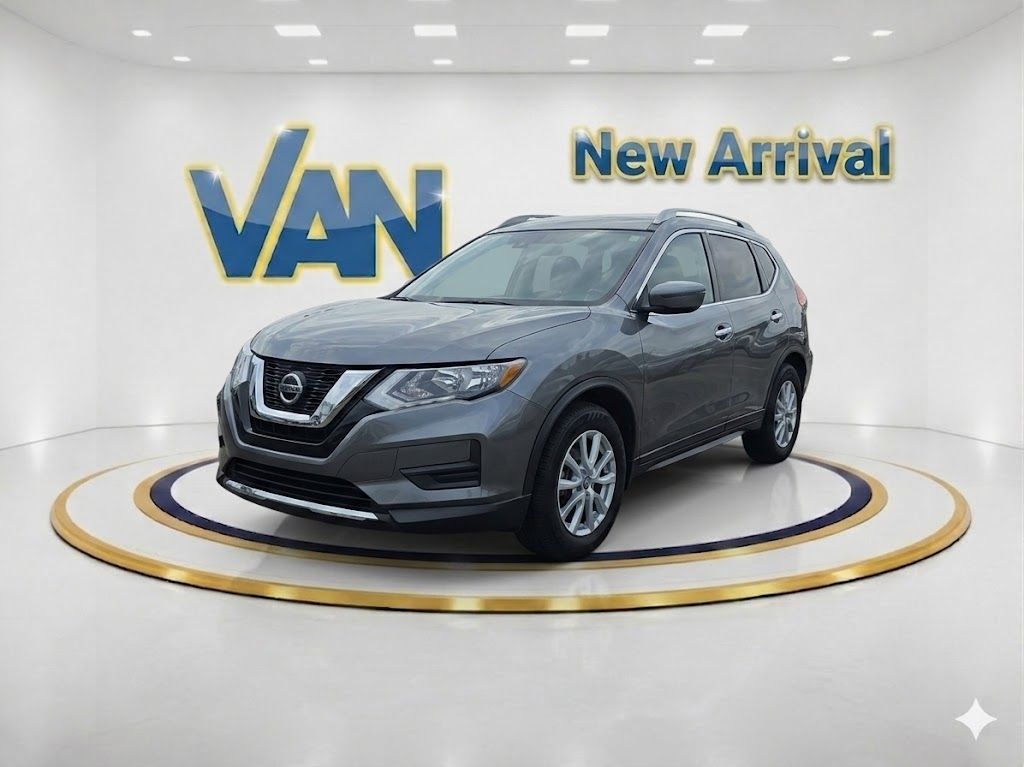2017 Nissan Rogue SV FWD photo