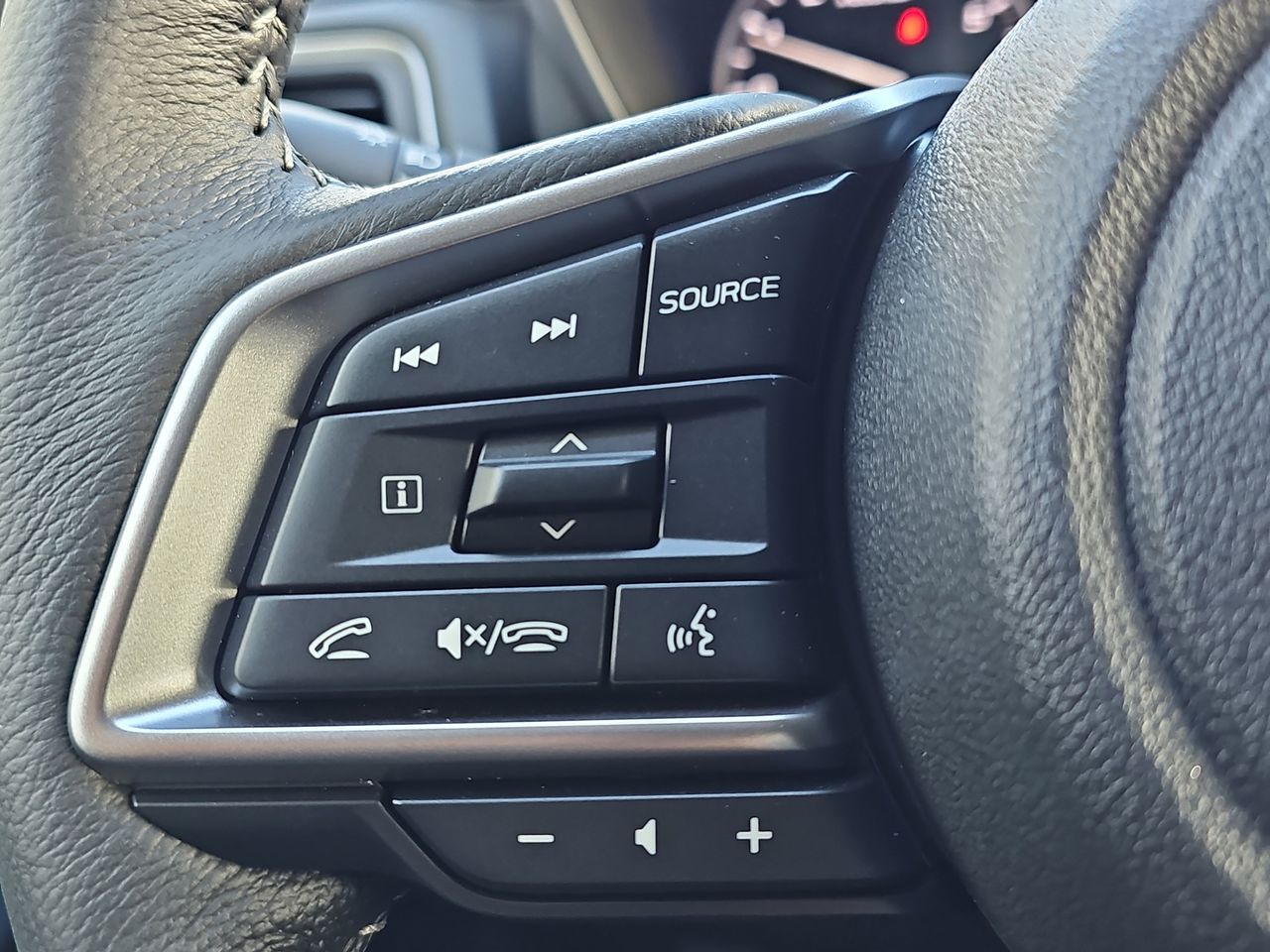 2026 Subaru Ascent Limited - Photo 18