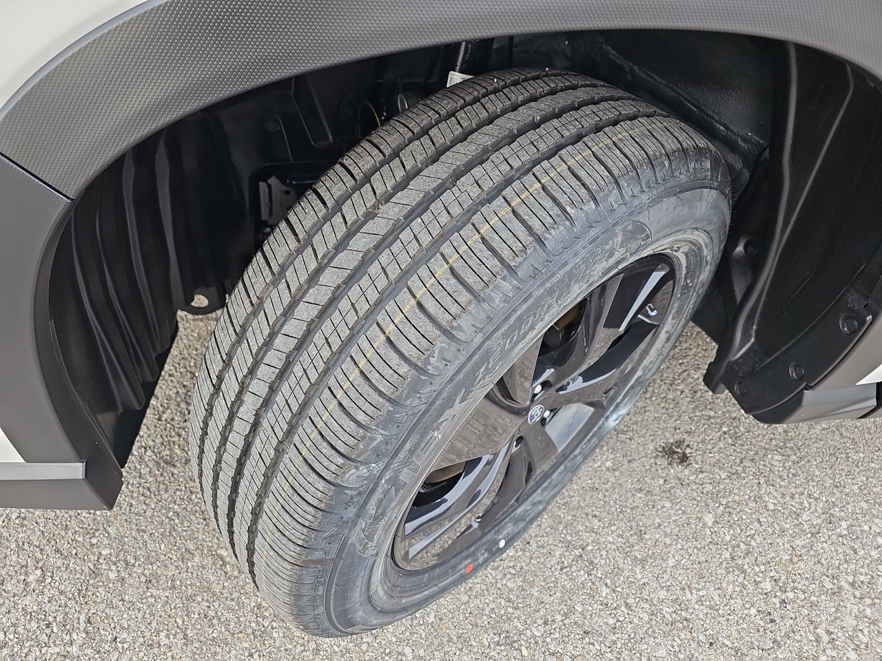 New 2026 Crystal White Pearl Subaru Premium 7-Passenger image 33