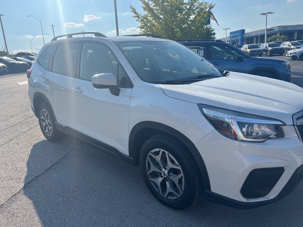 2019 Subaru Forester Premium photo 2