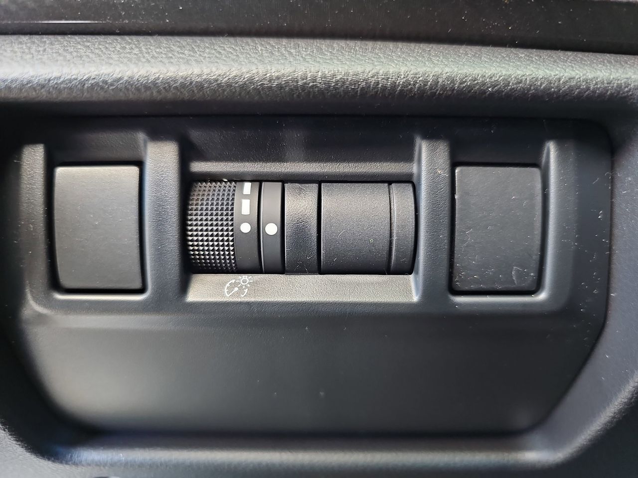 New 2026 Crystal White Pearl Subaru Premium image 25