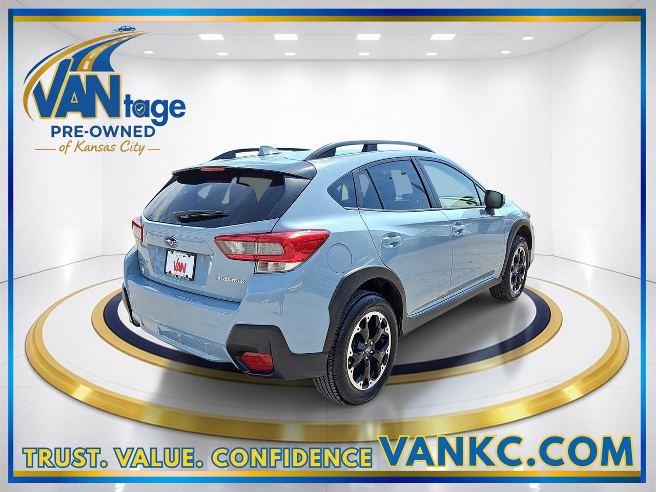 Used 2023 Cool-Gray Khaki Subaru Premium image 6