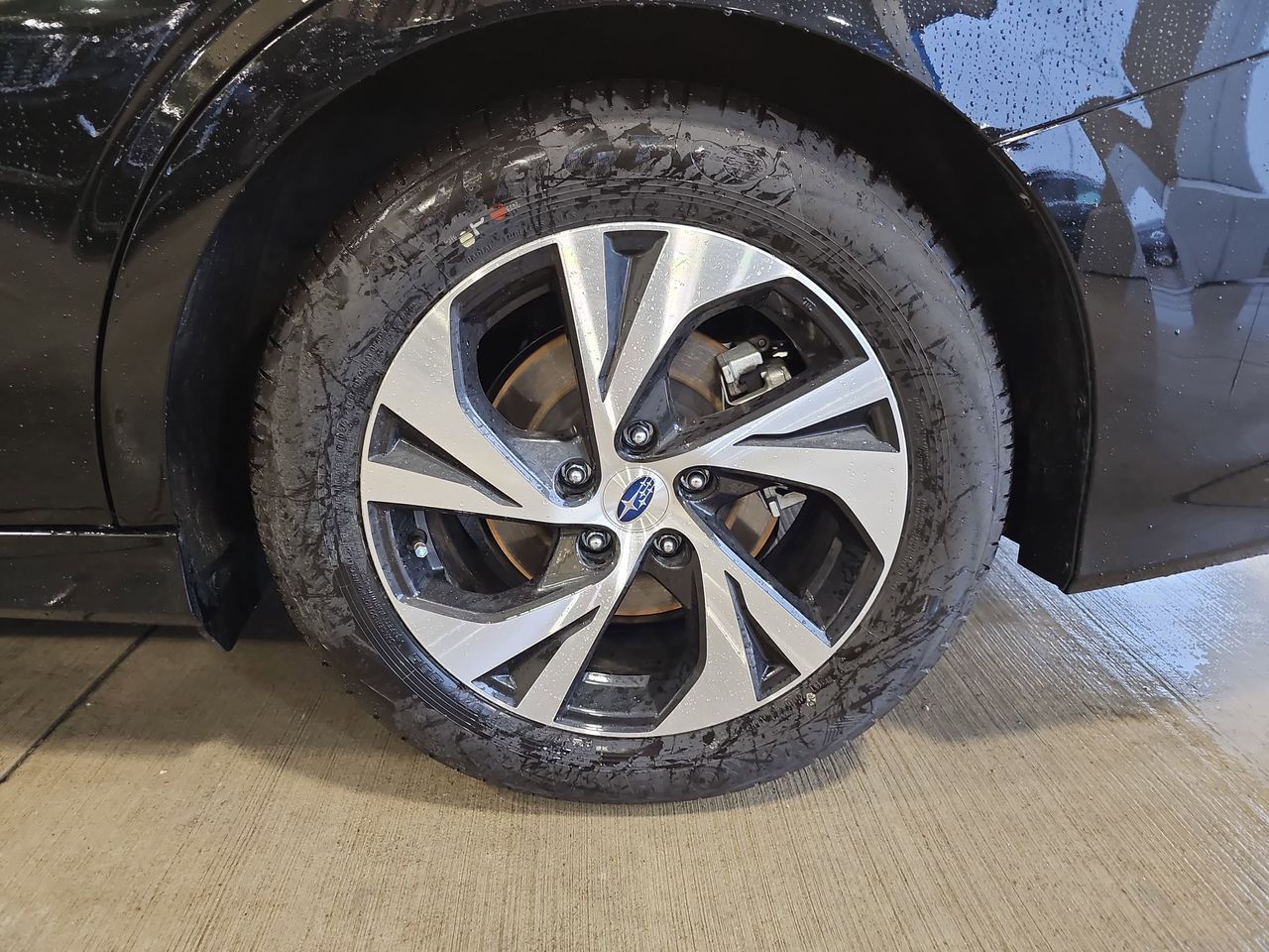 Certified Used 2025 Crystal Black Silica Subaru Premium image 38