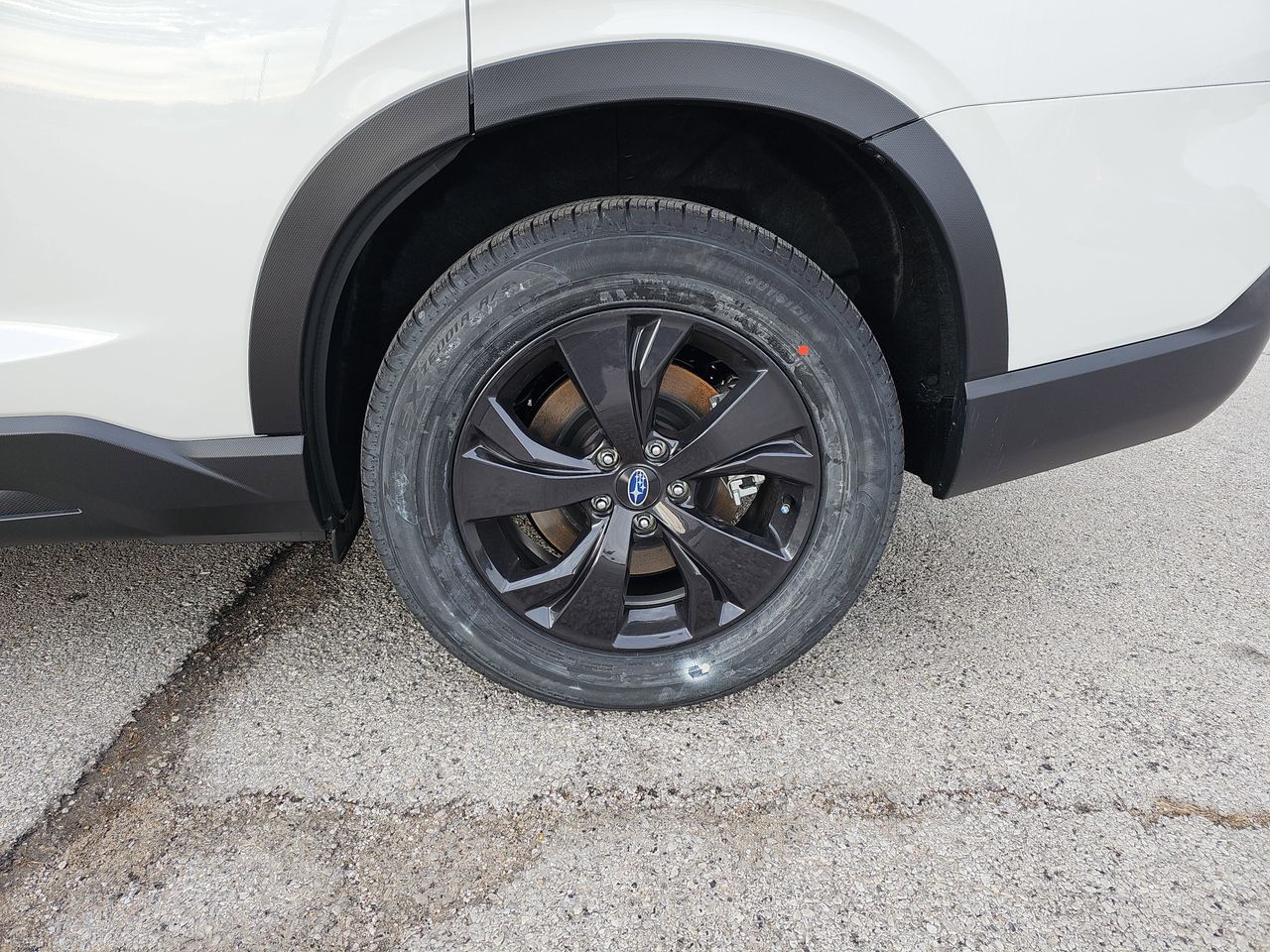 New 2026 Crystal White Pearl Subaru Premium 7-Passenger image 34