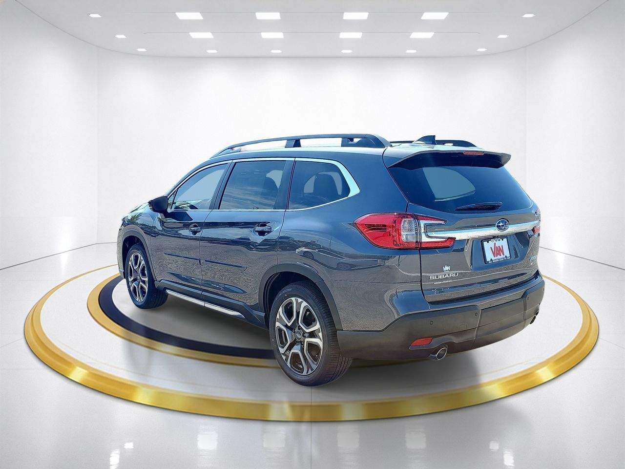 Used 2025 Magnetite Gray Metallic Subaru Limited image 7