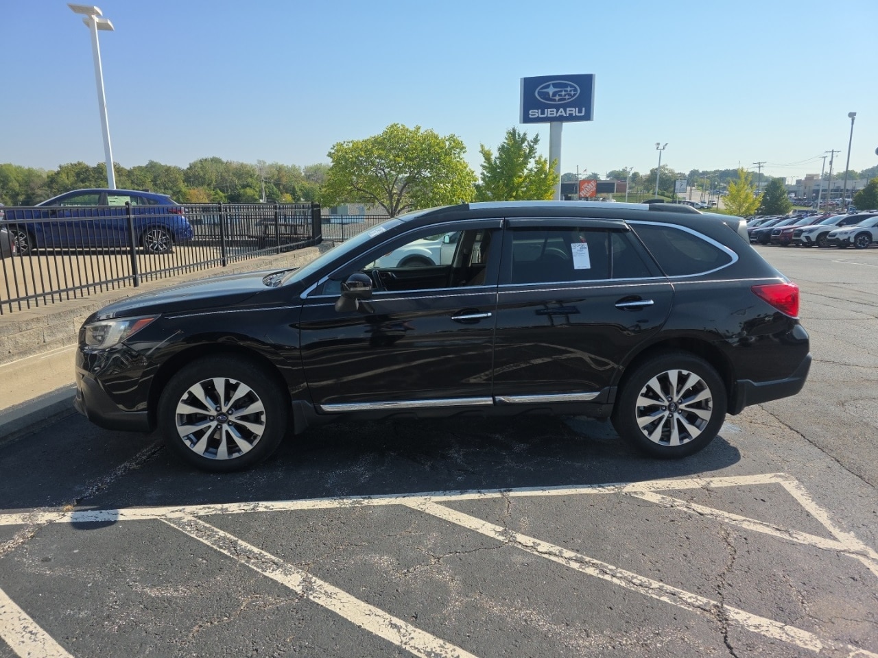Used 2019 Subaru Outback Touring with VIN 4S4BSETC1K3373065 for sale in Kansas City