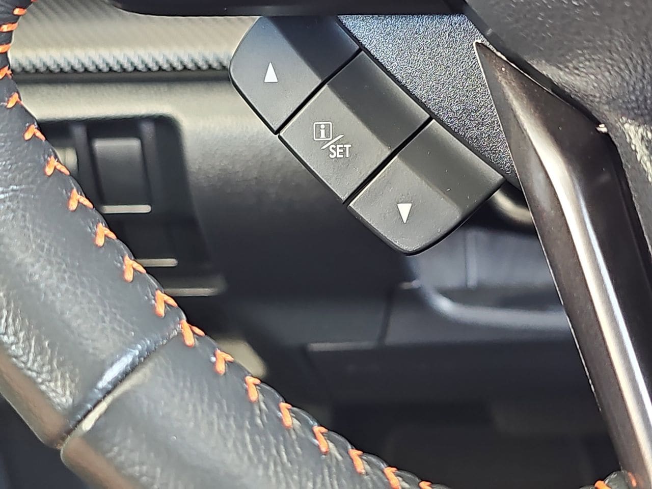 Used 2023 Cool-Gray Khaki Subaru Premium image 24