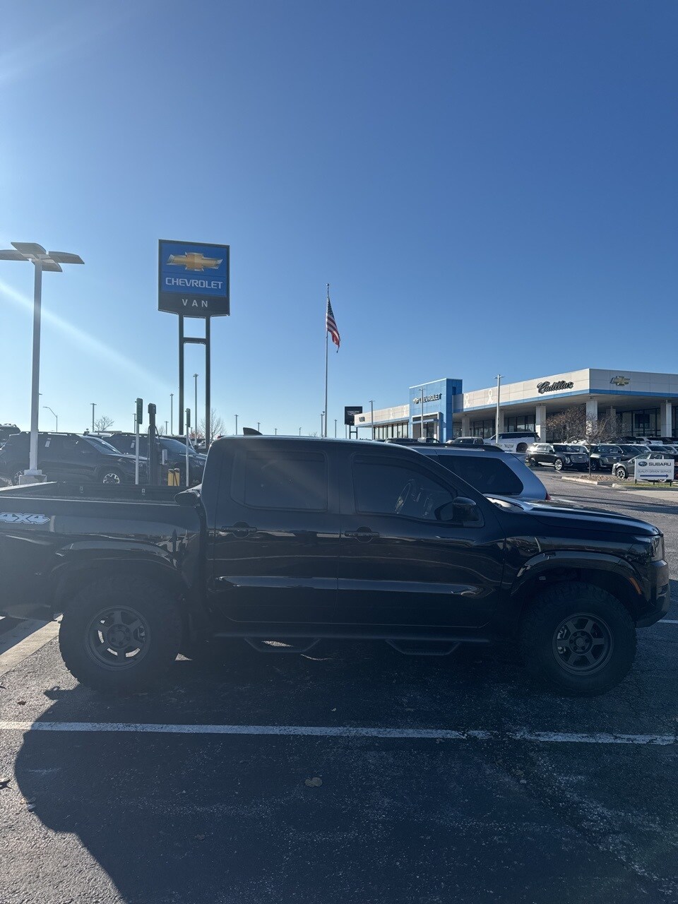 2024 Nissan Frontier SV photo 3