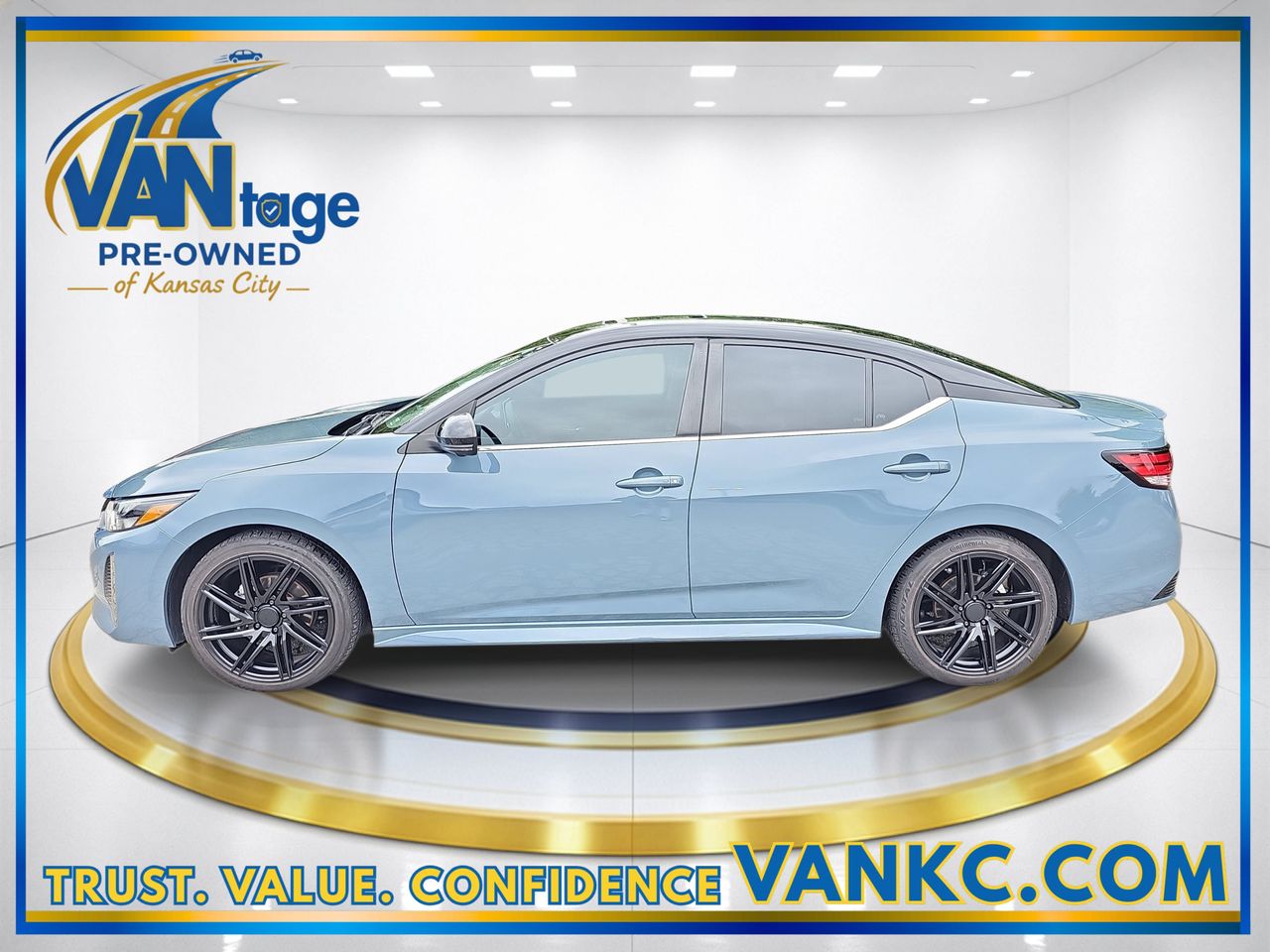 Used 2024 Atlantic Gray Metallic Super Black Nissan SR image 10