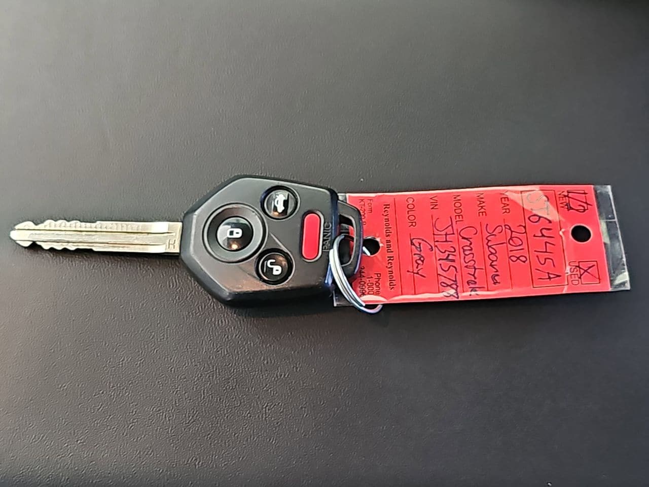 Used 2018 Dark Gray Metallic Subaru 2.0i Premium image 39