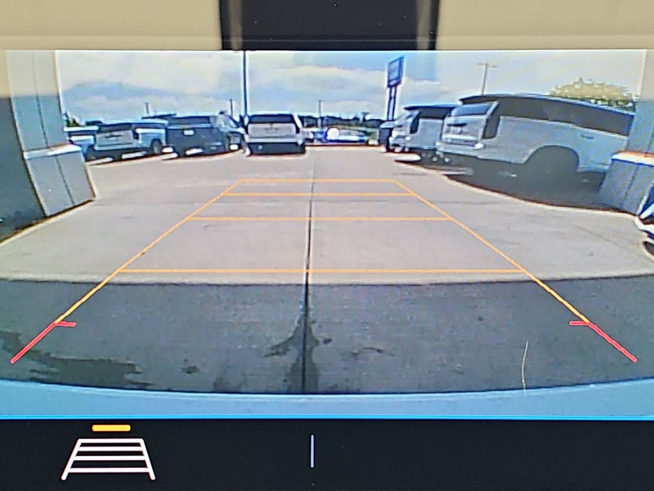 Used 2019 Summit White Chevrolet LT image 27