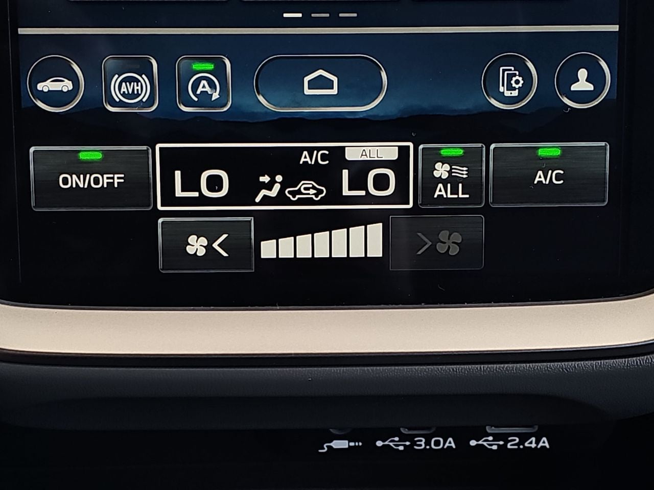 Certified Used 2025 Crystal White Pearl Subaru Premium image 26
