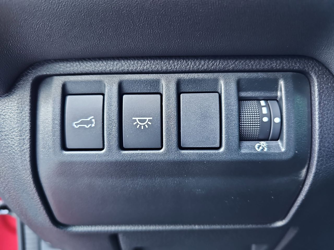 New 2026 Crimson Red Pearl Subaru Onyx Edition Touring 7-Passenger image 27