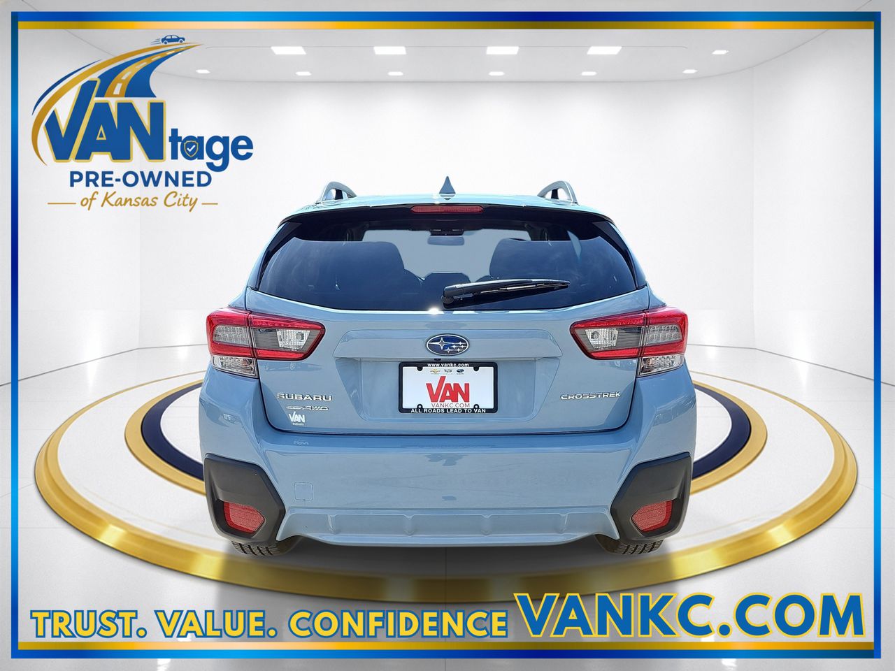 Used 2023 Cool-Gray Khaki Subaru Premium image 7