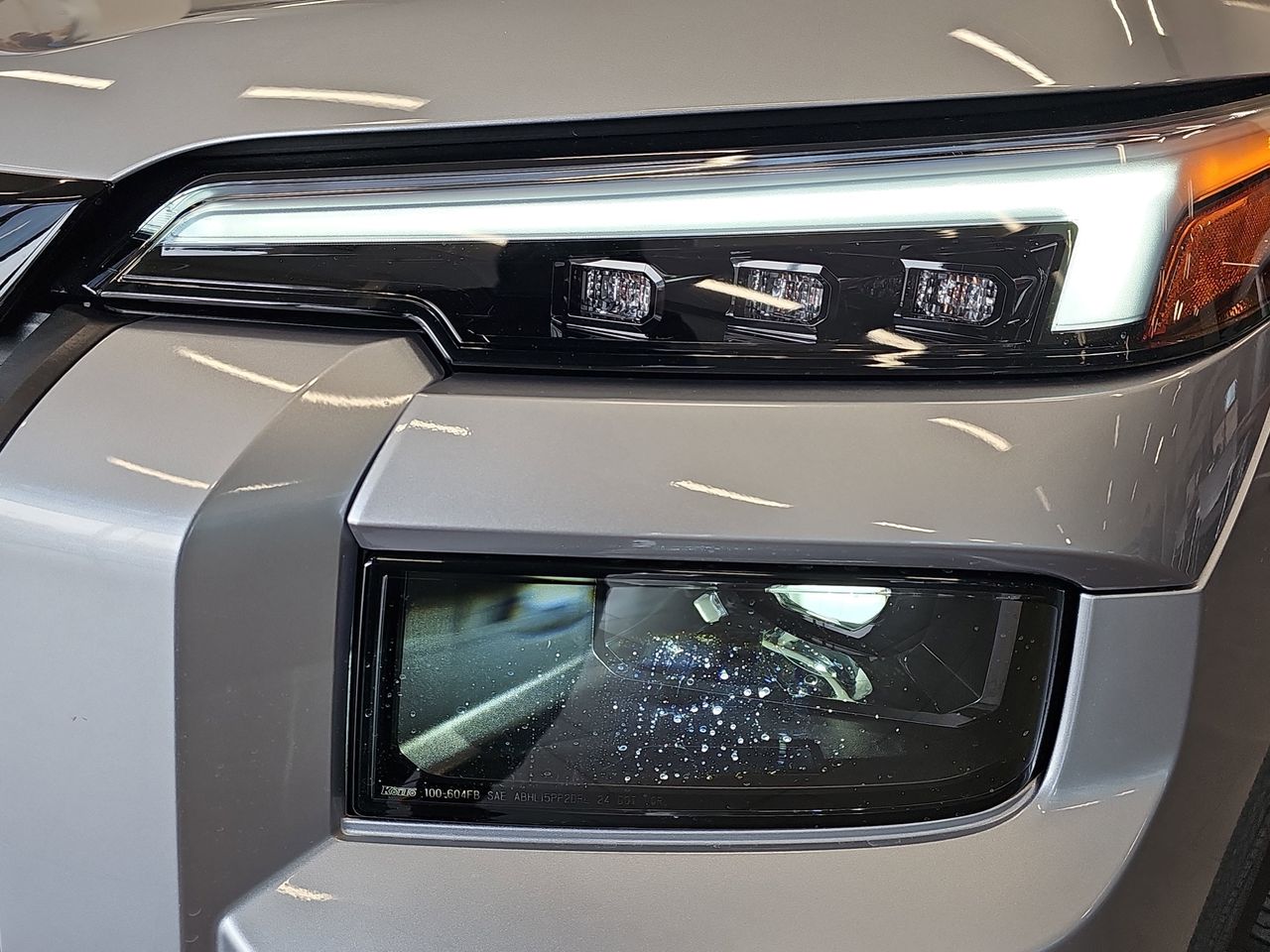 New 2026 Ice Silver Subaru Limited image 34