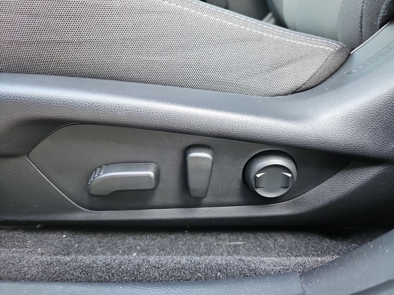 Certified Used 2026 Crystal White Pearl Subaru Premium image 33