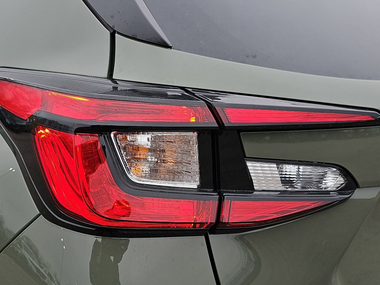 New 2026 Alpine Green Subaru Premium image 35