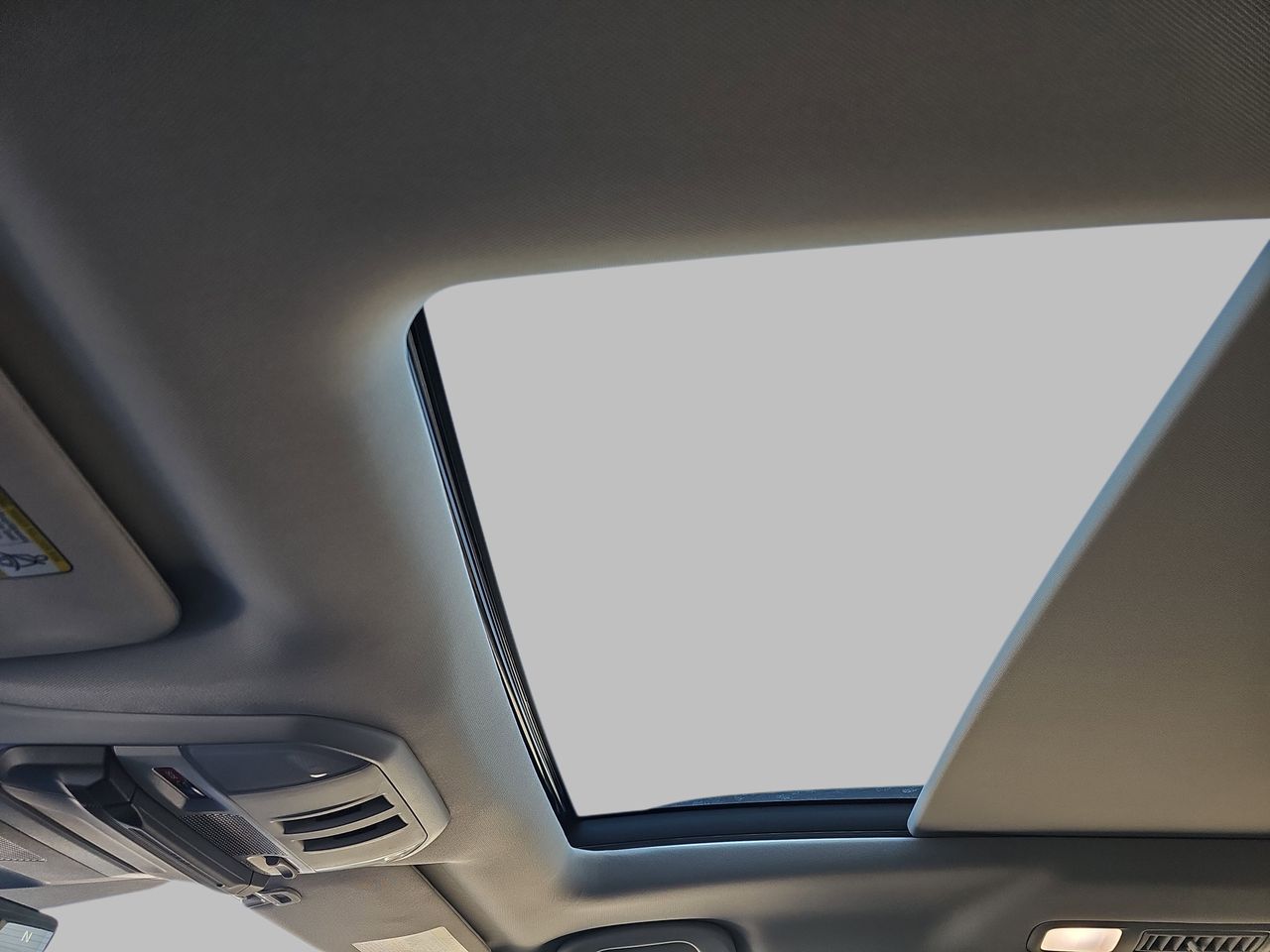 New 2026 Magnetite Gray Subaru Onyx Edition Touring 7-Passenger image 32