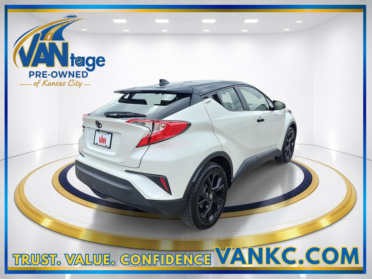 Used 2021 Blizzard Pearl w Black Roof Toyota Nightshade image 6