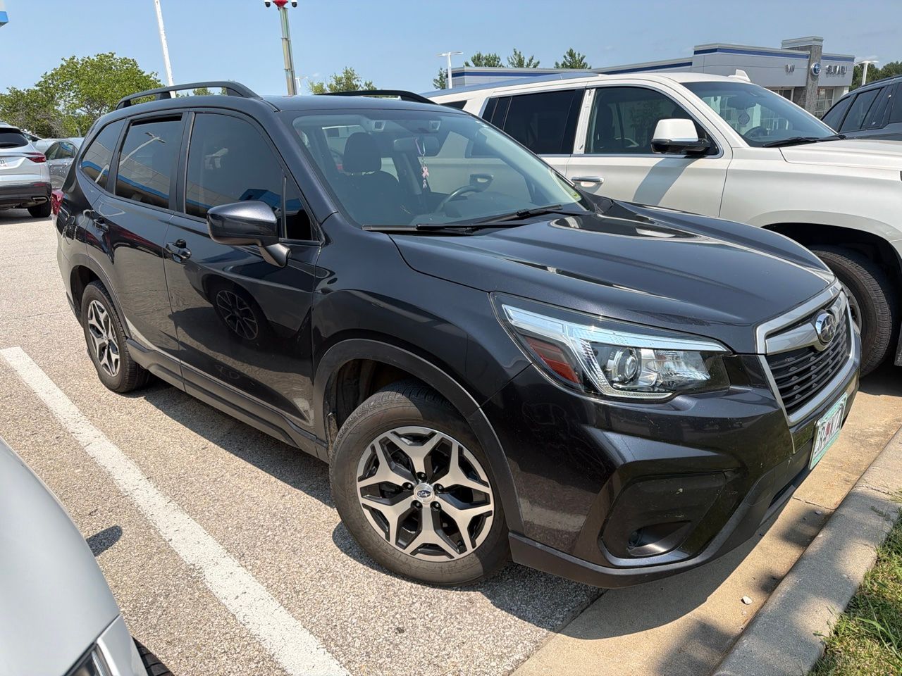 Used 2019 Subaru Forester Premium with VIN JF2SKAEC0KH537923 for sale in Kansas City