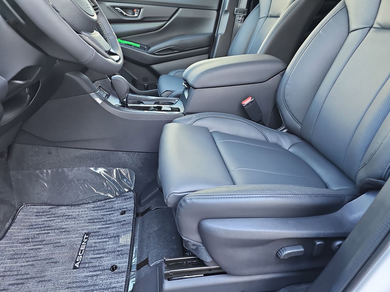 New 2026 Crystal White Pearl Subaru Onyx Edition Touring 7-Passenger image 16