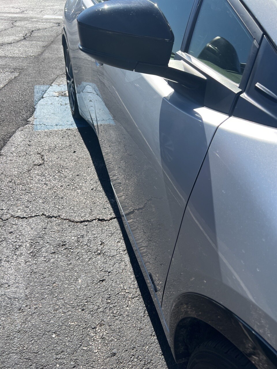 2024 Toyota Prius XLE photo 3