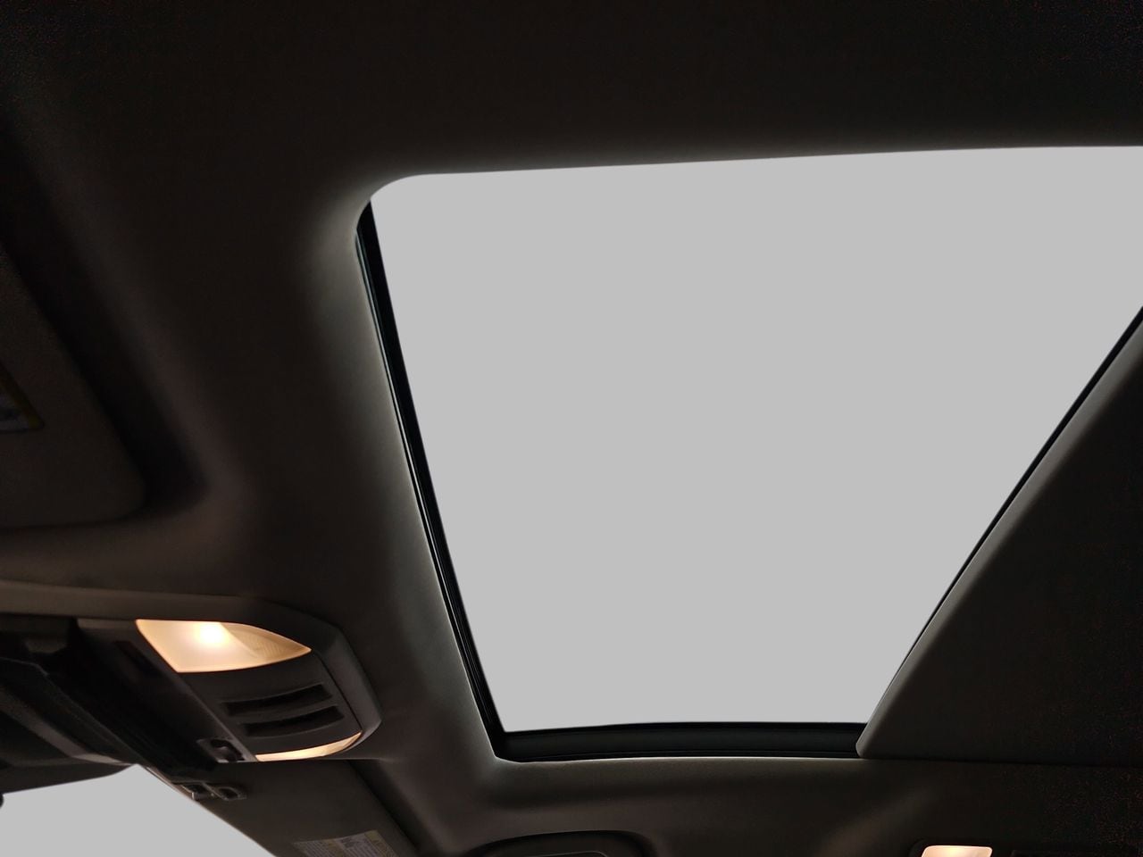 Certified Used 2025 Green Metallic Subaru Onyx Edition Touring image 33