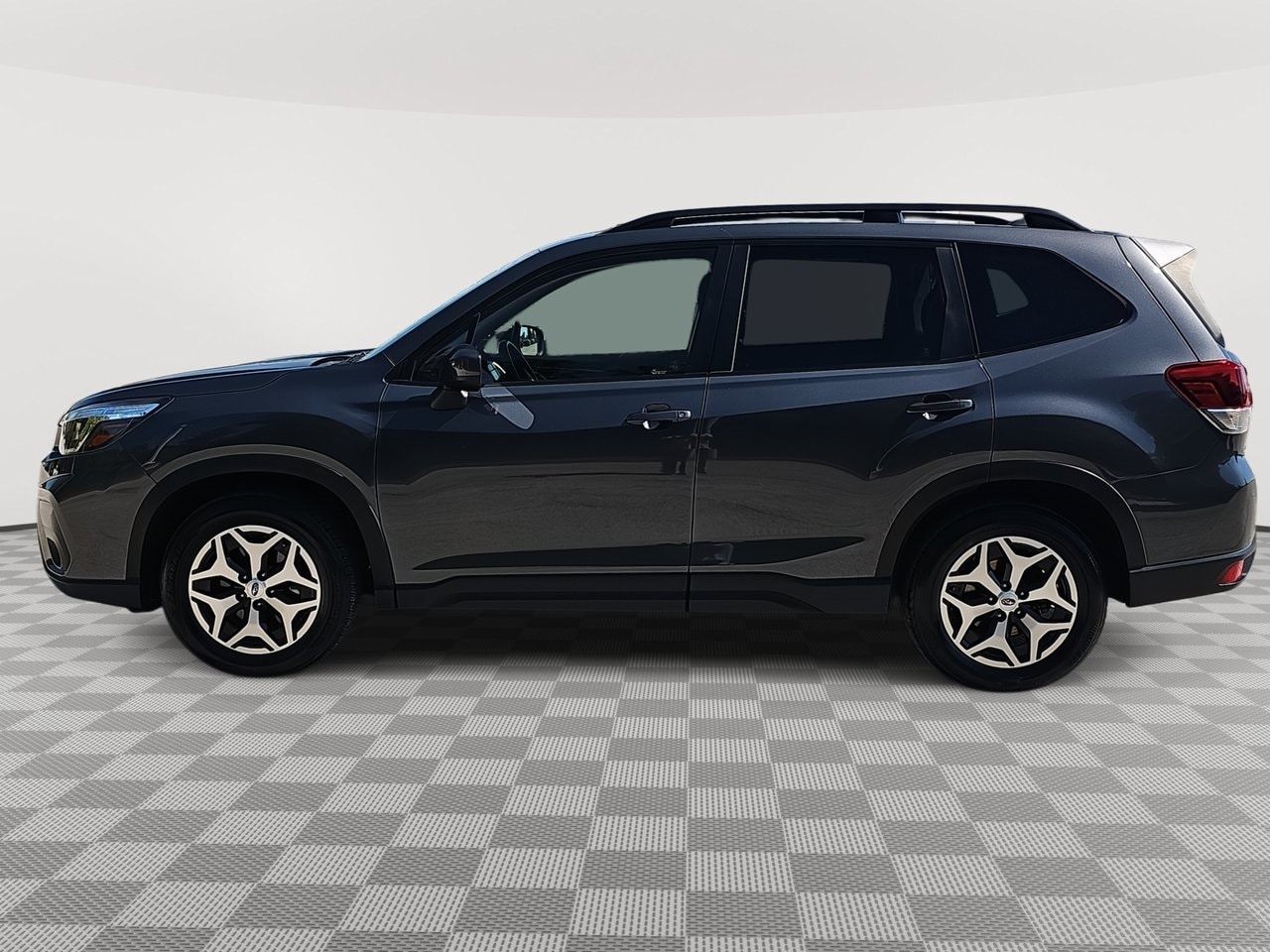 Used 2020 Subaru Forester Premium with VIN JF2SKAJC5LH433595 for sale in Kansas City