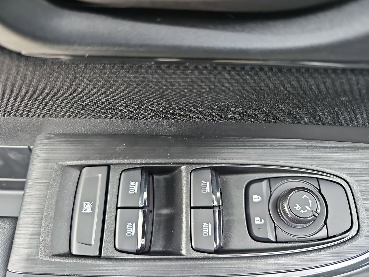 New 2026 River Rock Pearl Subaru Limited image 29