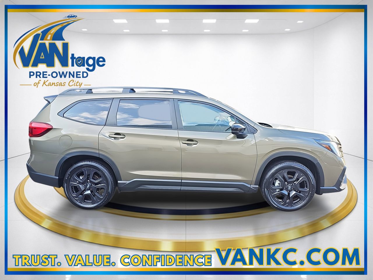 Certified Used 2025 Green Metallic Subaru Onyx Edition Touring image 5